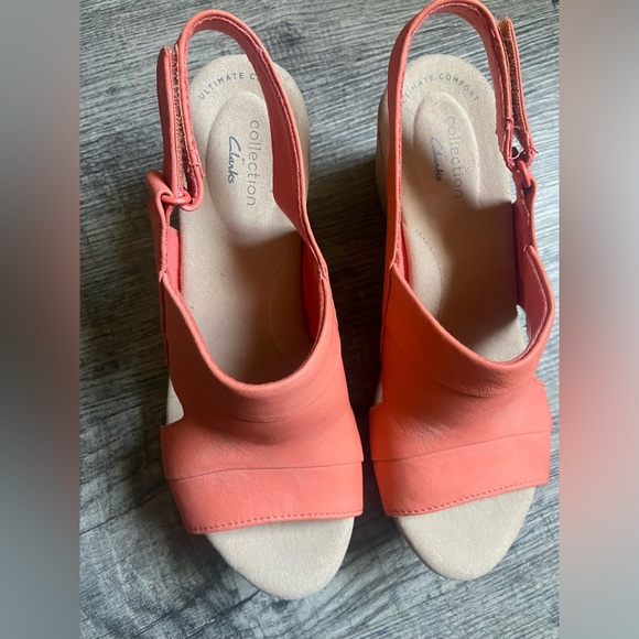 Clarks Womens Annadel Ivory Wedge Sandals - Picture 3 of 3